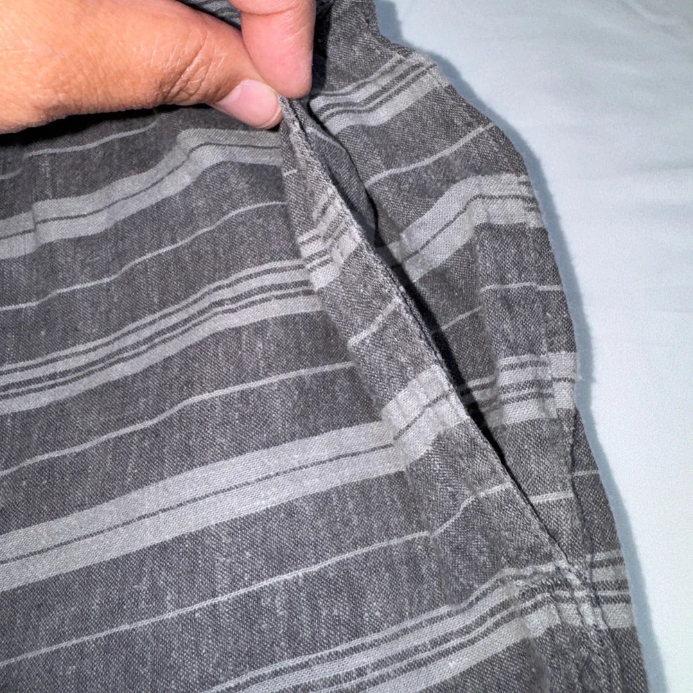 Patagonia Mens Hemp Organic Cotton Striped Shorts Grey L Drawstring 6.5 Inseam